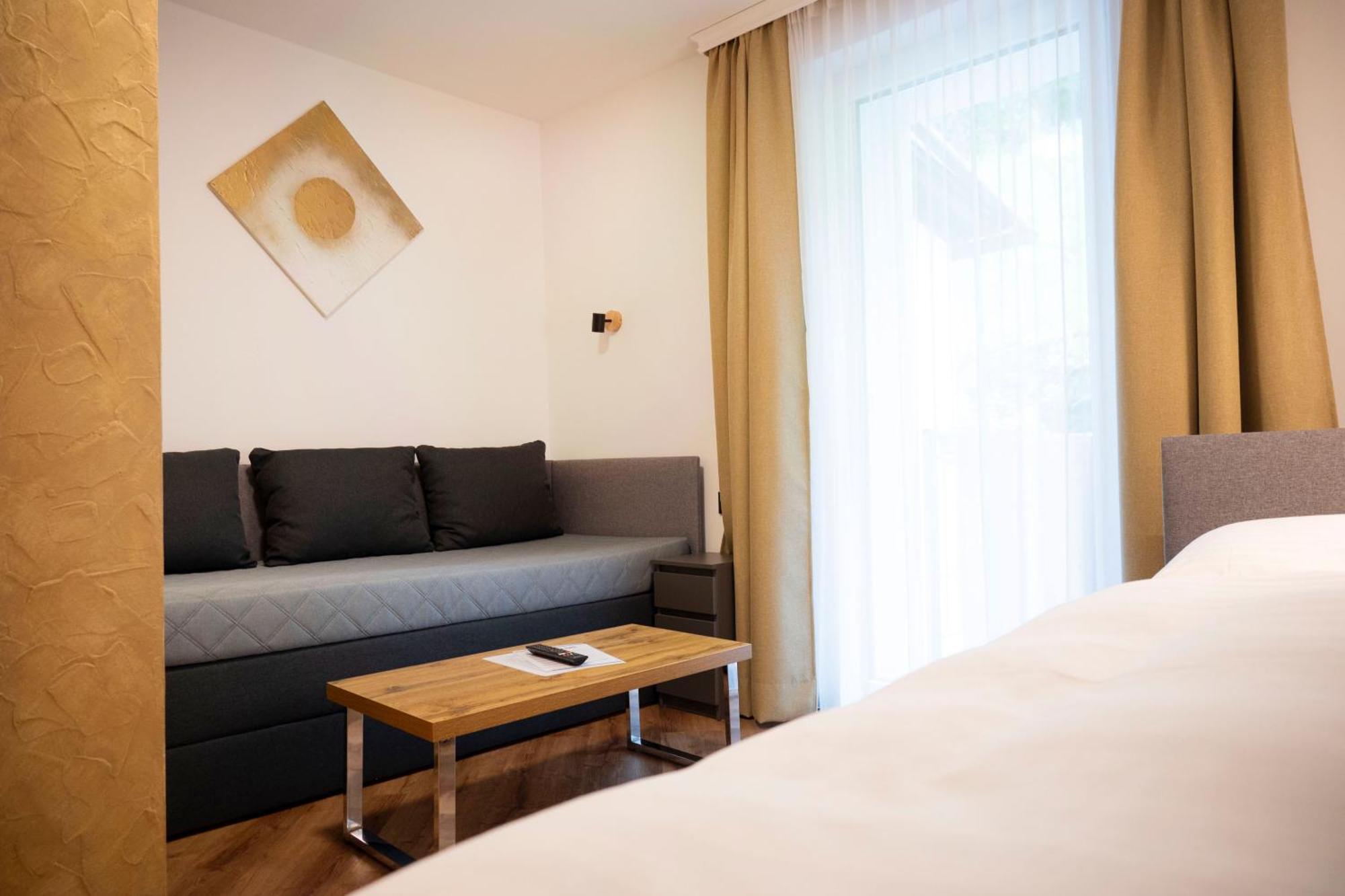 Bed & Breakfast Goldener Stiefel 玛利亚采尔 外观 照片